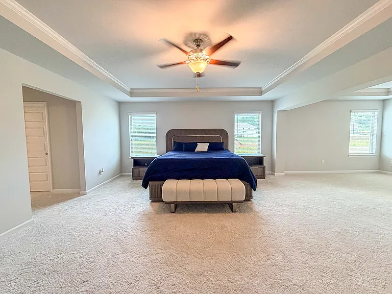628 Sidney Ct — Photo 60