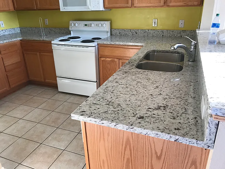 4625 Burbank Dr #508 — Photo 29
