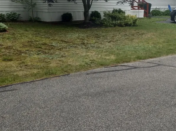 24 Blueberry Lane, Seabrook, NH 03874