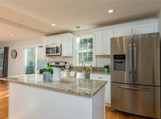 33 Milton Ave, North Smithfield, RI 02896