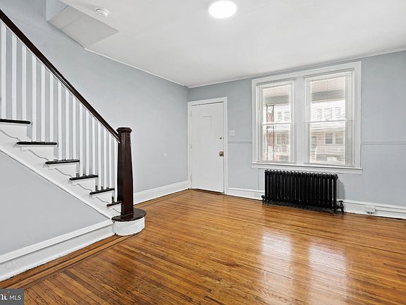 3rd image of 4922 N 7th St