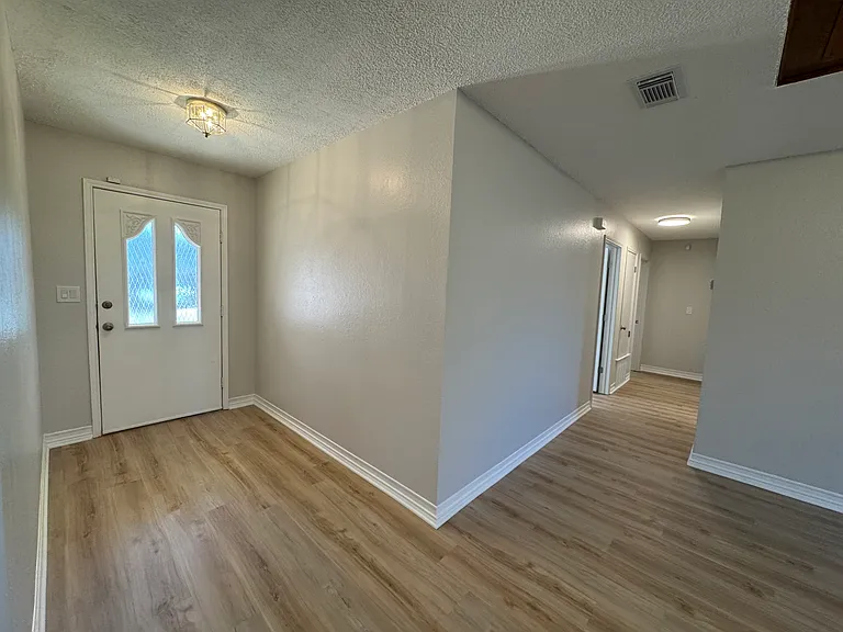 6055 Brooke Ln — Photo 7