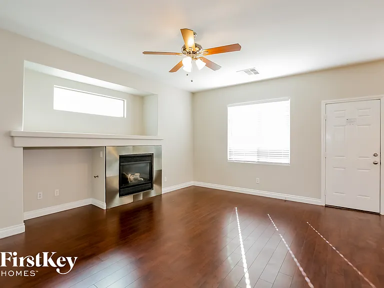 6339 Hamilton Grove Ave — Photo 3