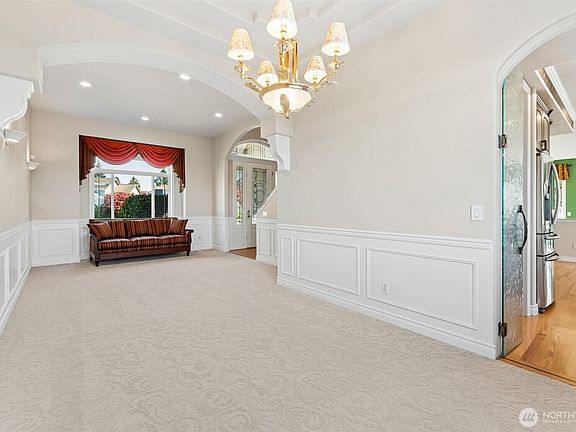 5th image of 3610 43rd Avenue Ct NE