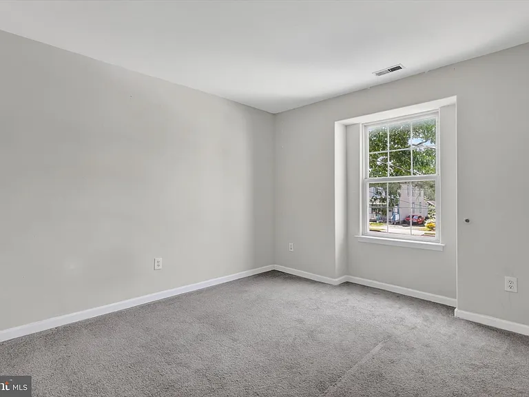 507 S Fairview St — Photo 13
