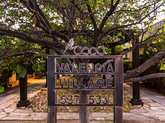 3rd image of 533 Valencia Dr SE