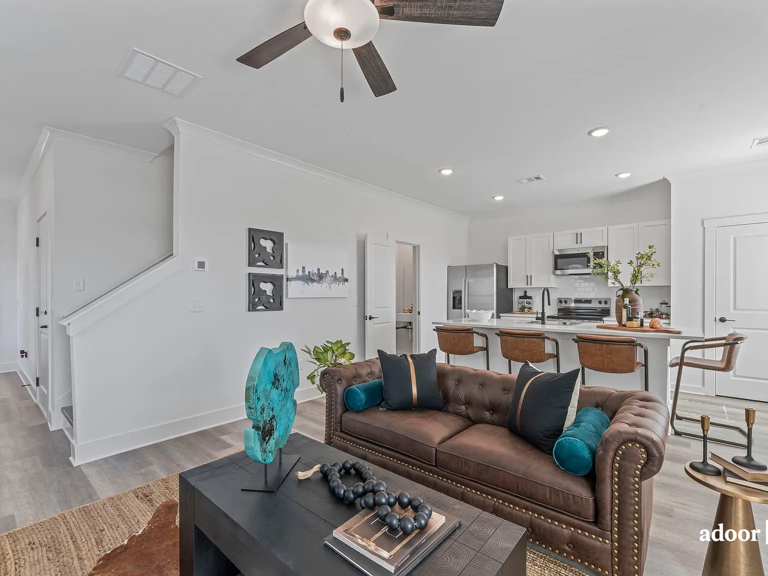3 bed, 2.5 bath, 1535 sqft, $2,350 — Photo 4