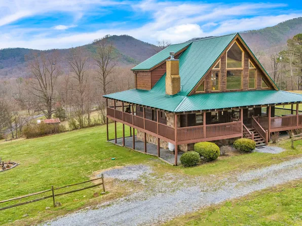3214 Grinders Way, Sevierville, TN 37862