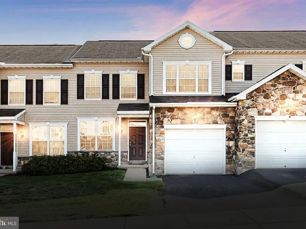 2212 Live Oak Ln #2212, York, PA 17406