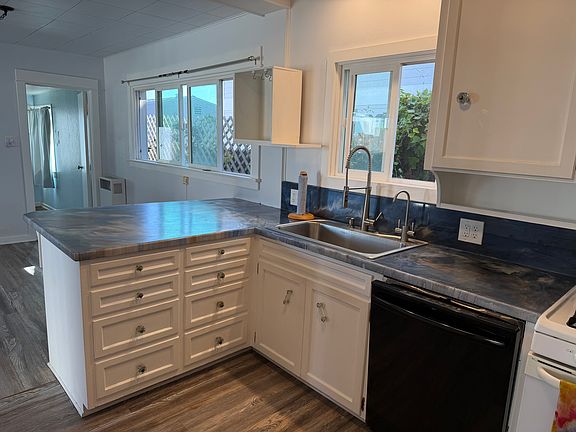 4th image of 1145 Morro Ave