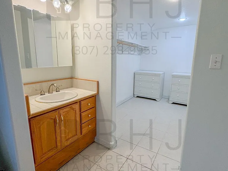 432 W Brundage St — Photo 38