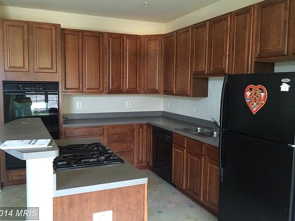4th image of 608 Kingfisher Ave