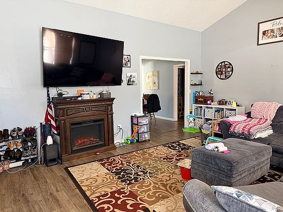 2nd image of 2473 N Terry Rd