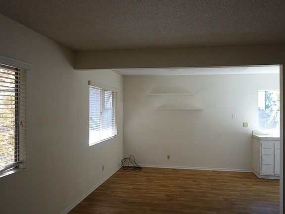 2nd image of 2028 De La Vina St APT C