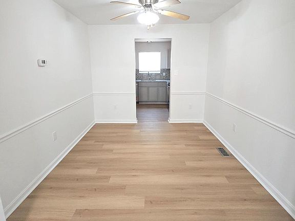 3rd image of 8839 Ritchboro Rd