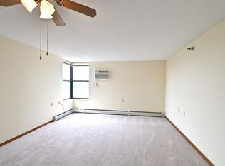 7600 Golden Valley Rd APT 510, Golden Valley, MN 55427