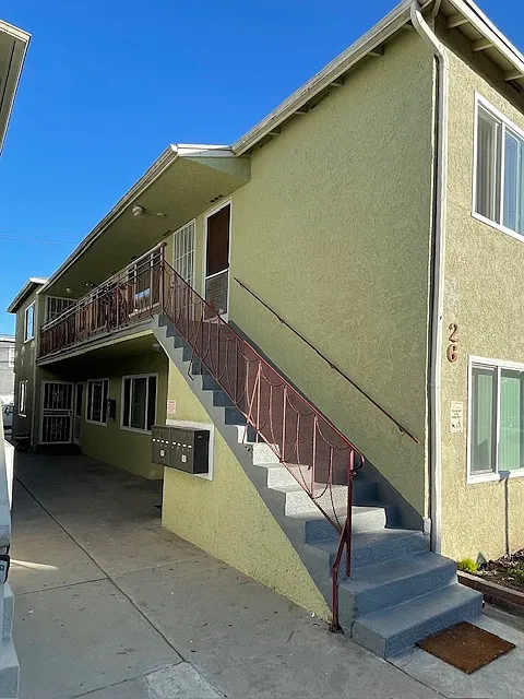 1 bed, 400 sqft, $2,350 — Photo 2