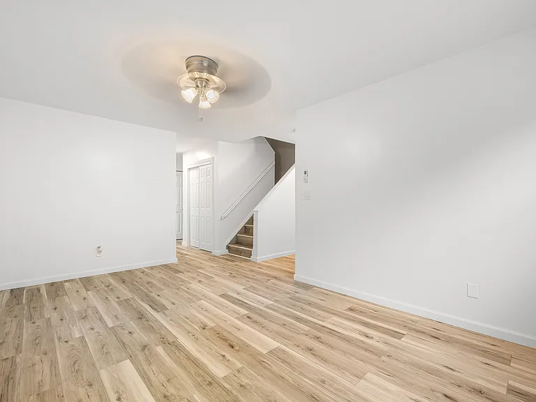 16 N Portland Ave #2 — Photo 3
