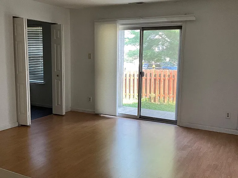1092 Tristram Cir — Photo 3