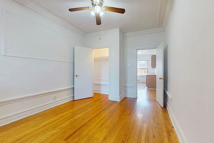 5300-5308 S. Greenwood Avenue — Photo 16