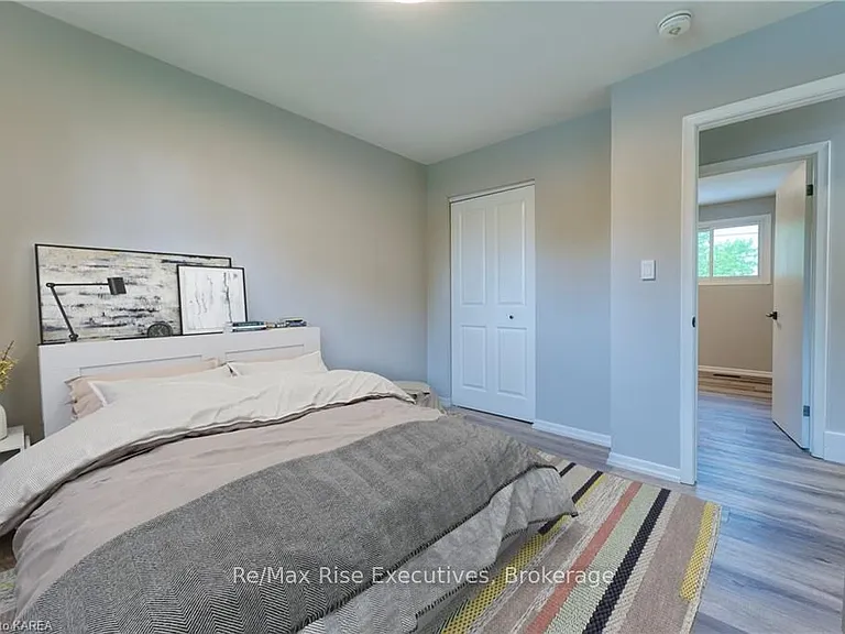 631 Aylmer Cres #1 — Photo 12
