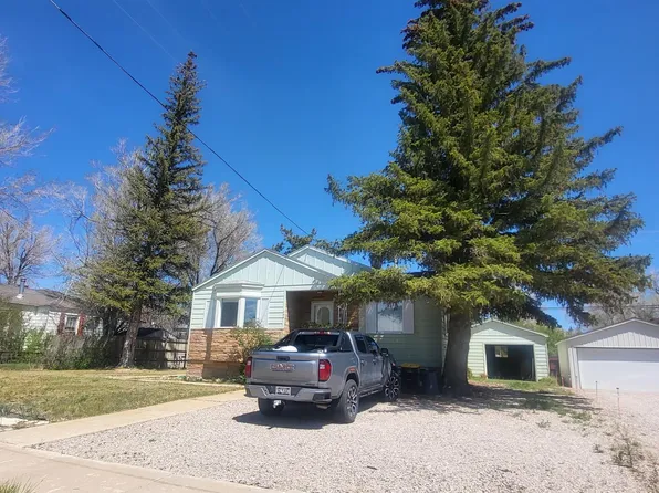 204 N 9th St, Sinclair, WY 82334