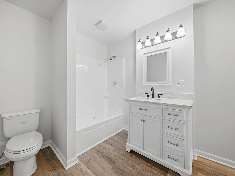 1403 Herrington Rd — Photo 11