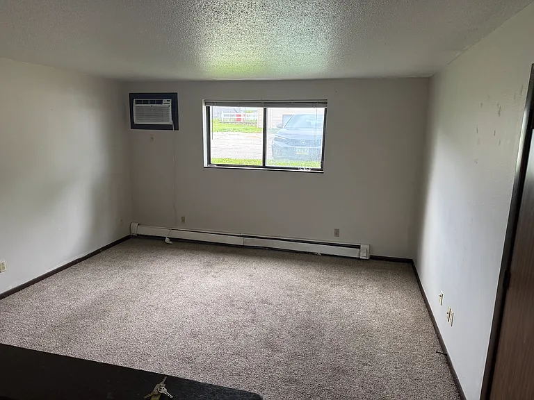 760 Ryan Ave #2 — Photo 2