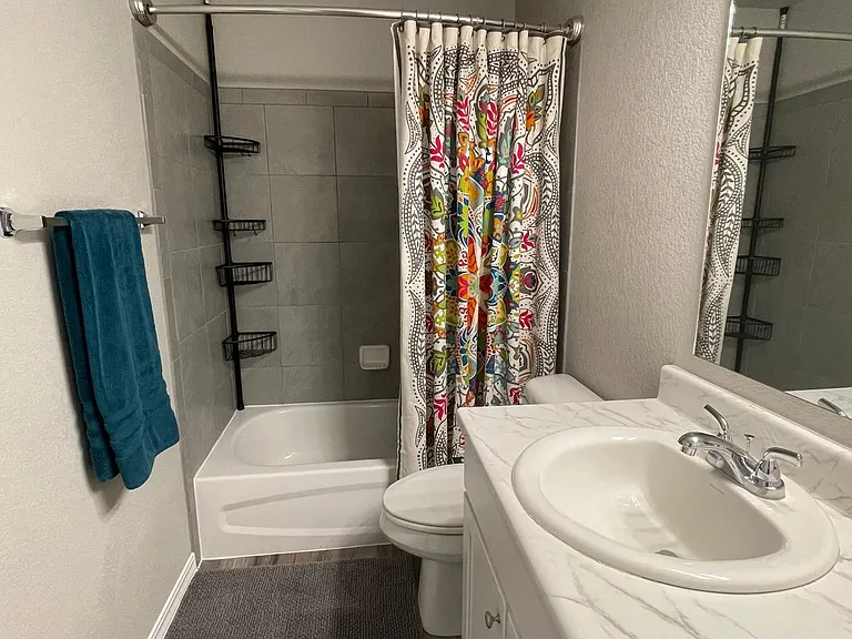 8658 Blue Feather Loop — Photo 16