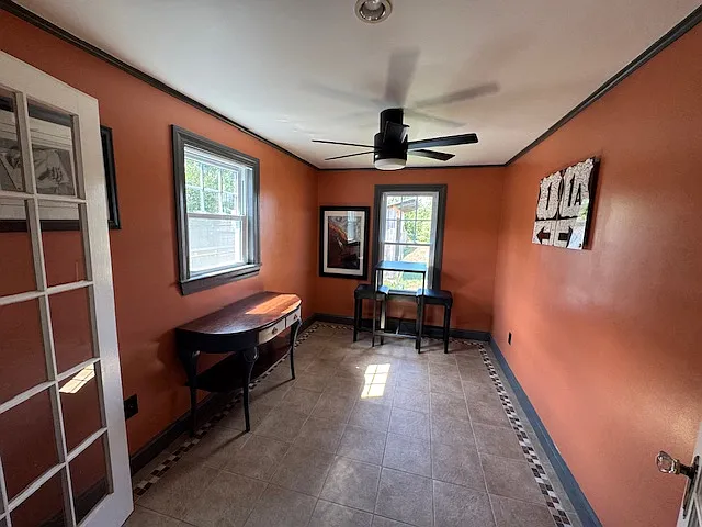 720 N Main St — Photo 9
