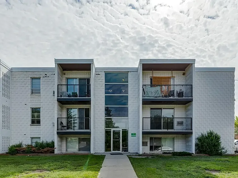 4303 Rae St — Photo 11