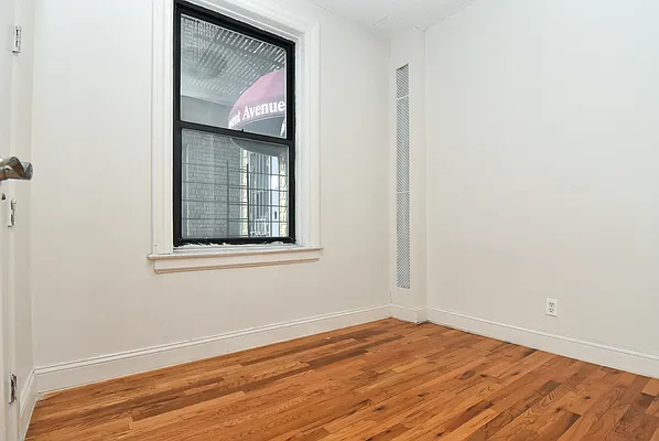Rented by Bohemia Realty Group | media 16