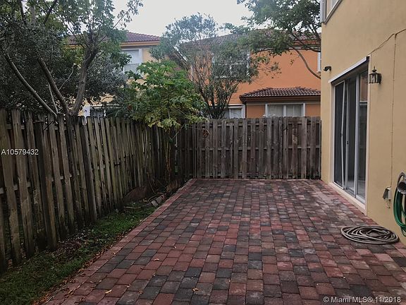 4th image of 11050 NW 87th St