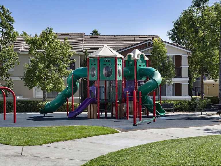 Jamboree Apartments and Townhomes — Photo 20