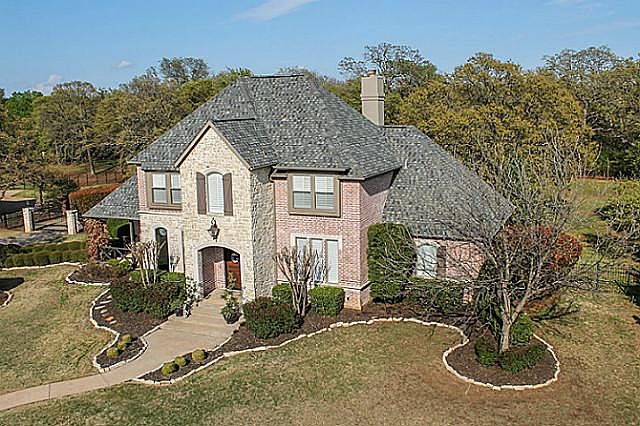 1st image of 3204 Beaver Creek Dr
