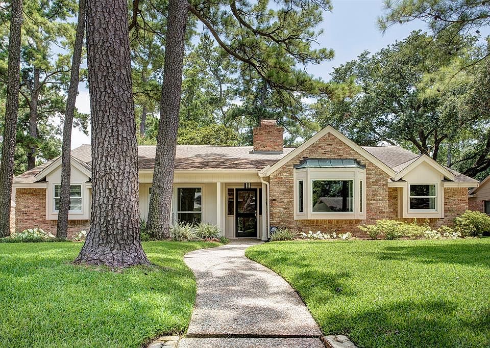 1st image of 10019 Holly Springs Dr