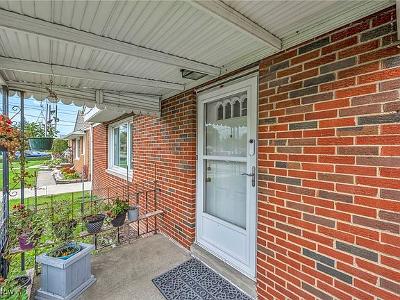3rd image of 11381 Lawndale Dr