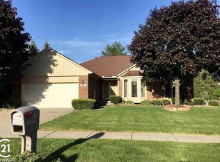 46946 Barbara Dr, Macomb, MI 48044