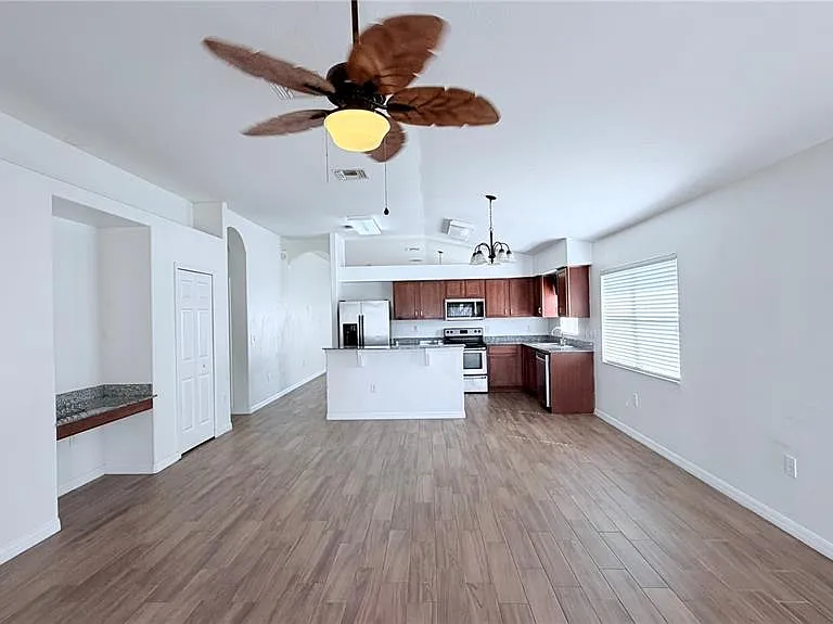 31205 Bridgegate Dr — Photo 19