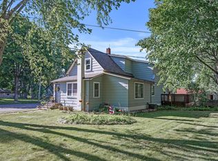 12920 N 2nd Ave, Lindstrom, MN 55045