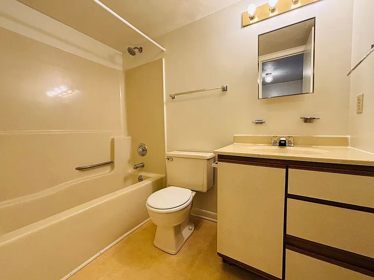 253 Fairfax Rd — Photo 12