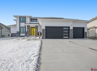 2524 N 187th Ave, Elkhorn, NE 68022