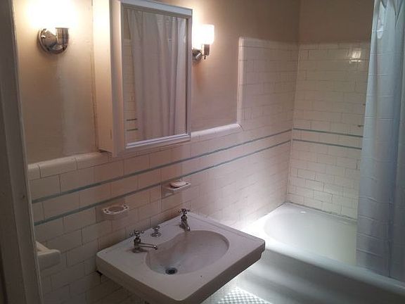 3rd image of 5507 N American St