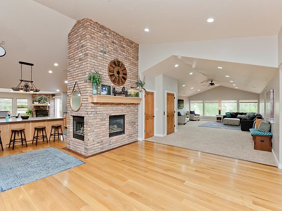 4th image of 549 W Greenwood Dr