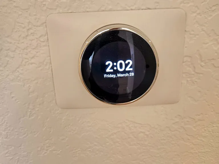 Nest Thermostat for Central AC and Heat