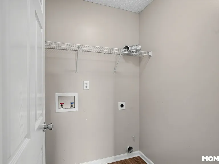 3693 Arminto Dr — Photo 20