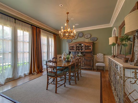4th image of 4025 Ayleworth Ln