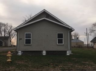 228 Cooper St, Pekin, IL