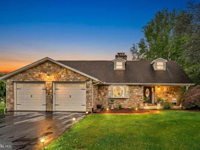 100 Lake View Dr, Elverson, PA, 19520
