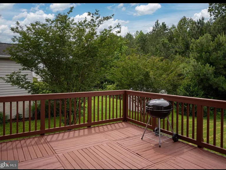 9333 Birch Cliff Dr — Photo 34